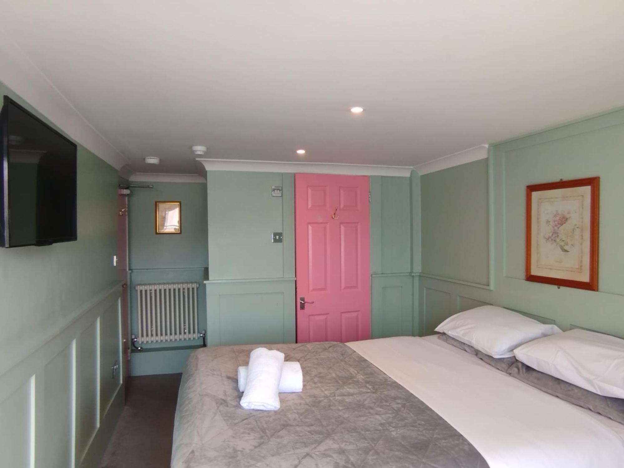 The Willows Brighton Екстер'єр фото