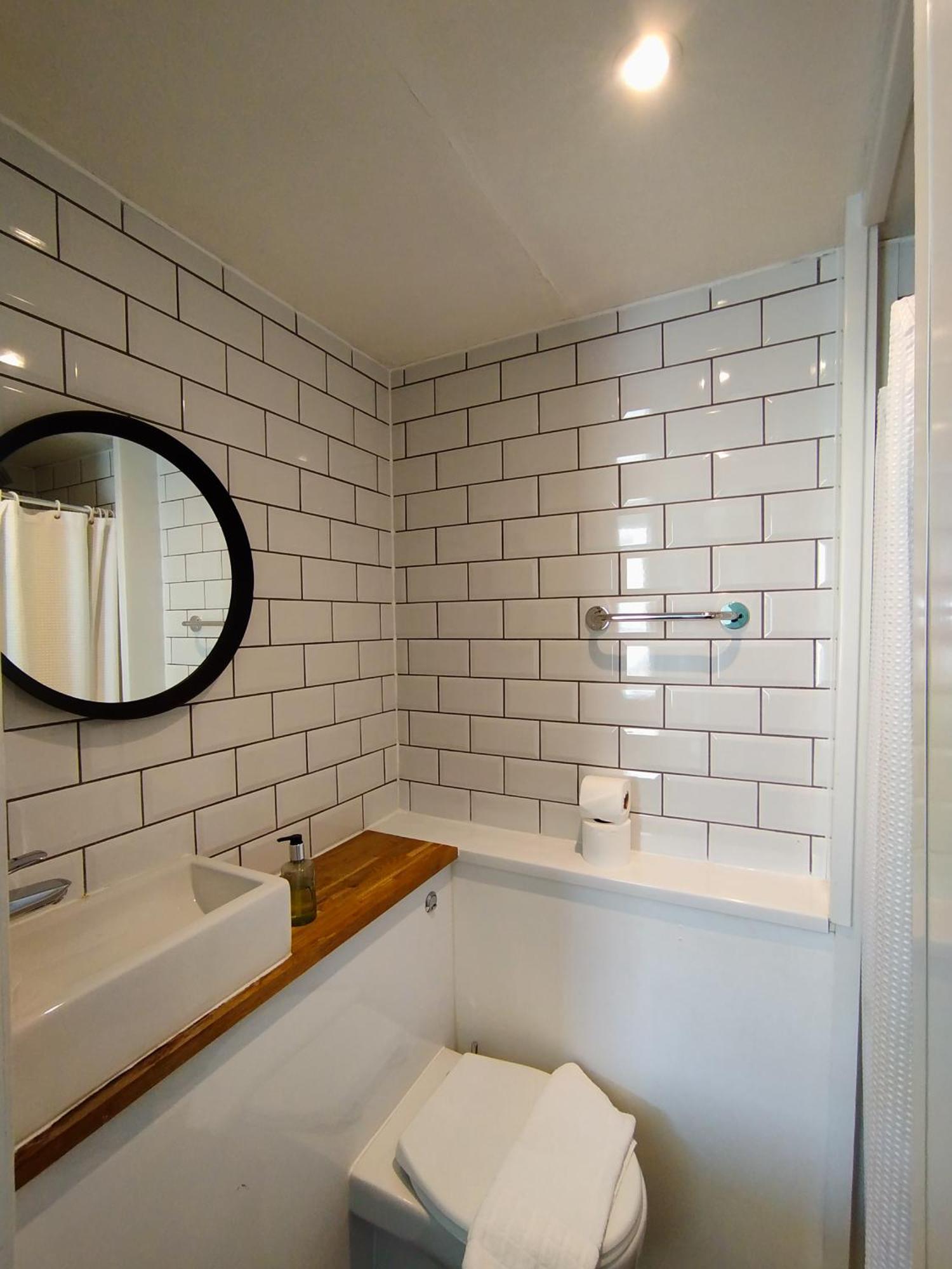 The Willows Brighton Екстер'єр фото