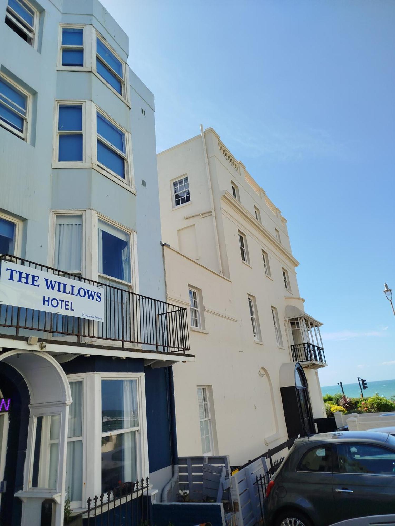 The Willows Brighton Екстер'єр фото