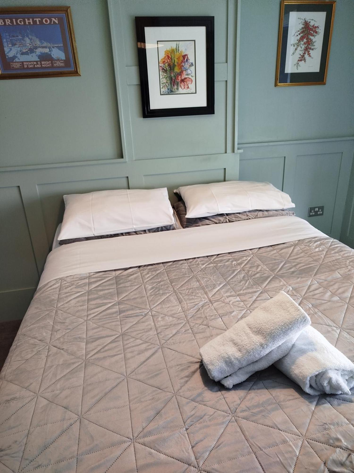 The Willows Brighton Екстер'єр фото
