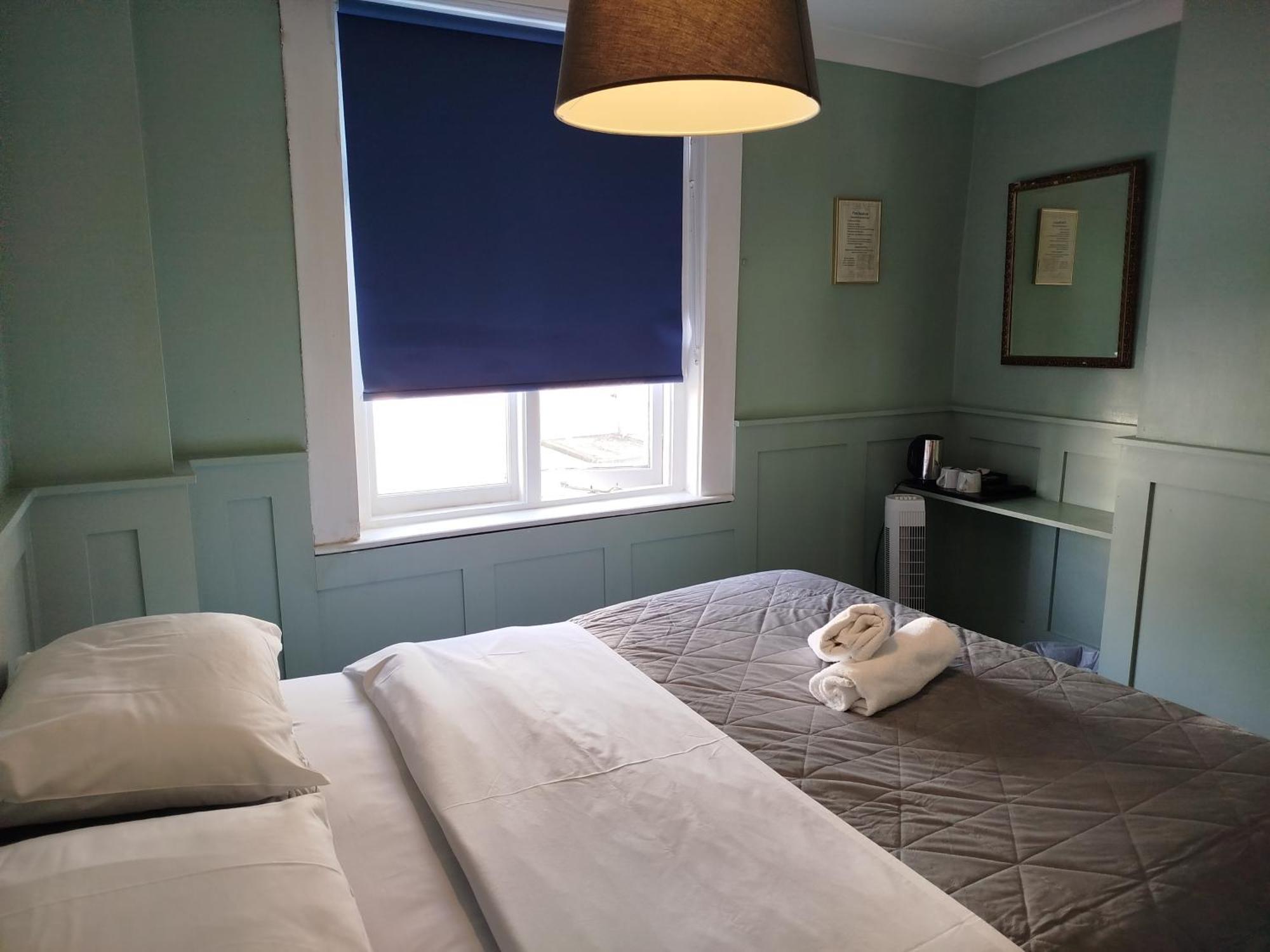 The Willows Brighton Екстер'єр фото
